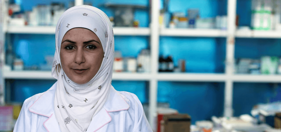 الممرضة هناء جاسم في عيادة مؤقتة في ساحة التحرير في بغداد (12 كانون الثاني 2020)
