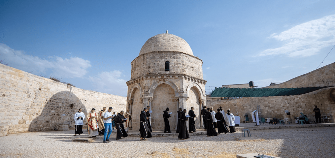 جانب من الاحتفال الديني في موقع الصعود بمدينة القدس