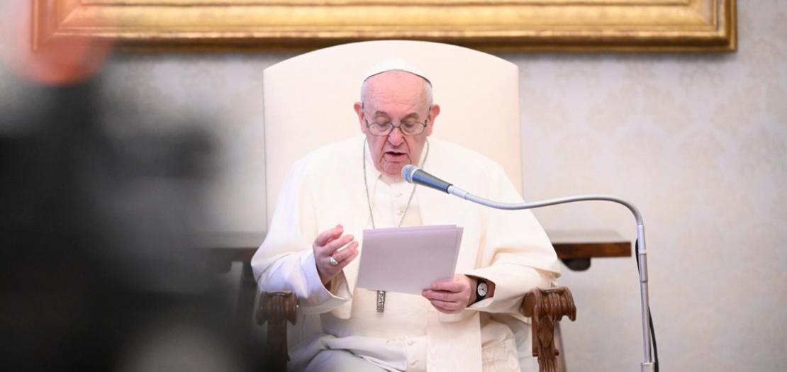 البابا فرنسيس يلقي تعليمه الأسبوعي، 24 حزيران 2020 (تصوير: إعلام الفاتيكان)