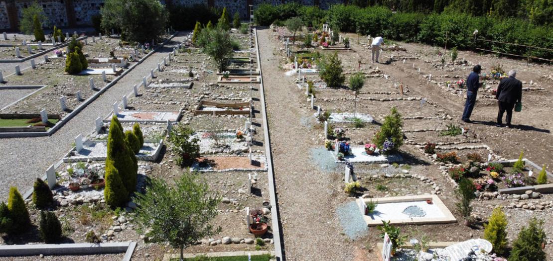 لقطة تظهر القسم المخصص للمسلمين في مقبرة بروزانو الكاثوليكية على أطراف ميلانو بتاريخ 5 حزيران 2020
