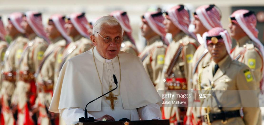 البابا بندكتس السادس عشر خلال زيارته التاريخية إلى الأردن