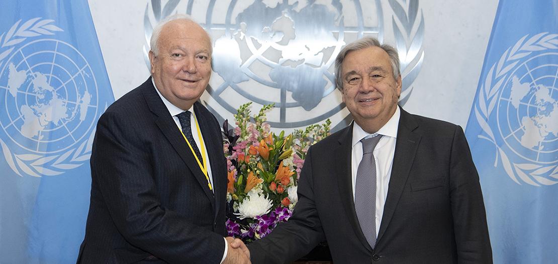 الأمين العام للامم المتحدة أنطونيو غوتيريس (يمين) وموراتينوس