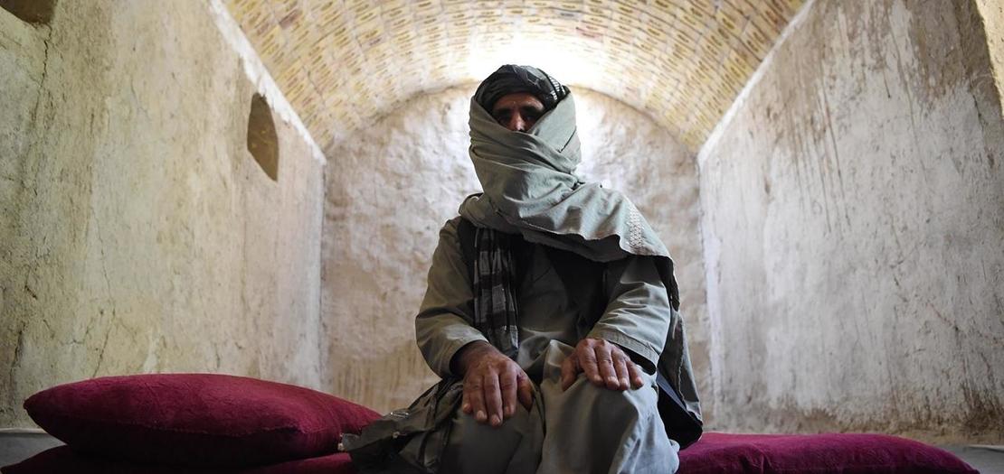 القيادي السابق في طالبان حجي لالا خلال مقابلة أجرتها معه فرانس برس في بنجواي، 28 أيلول 2020