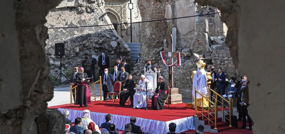 البابا يرفع صلاته من الموصل من أجل ضحايا الحرب في العراق والشرق