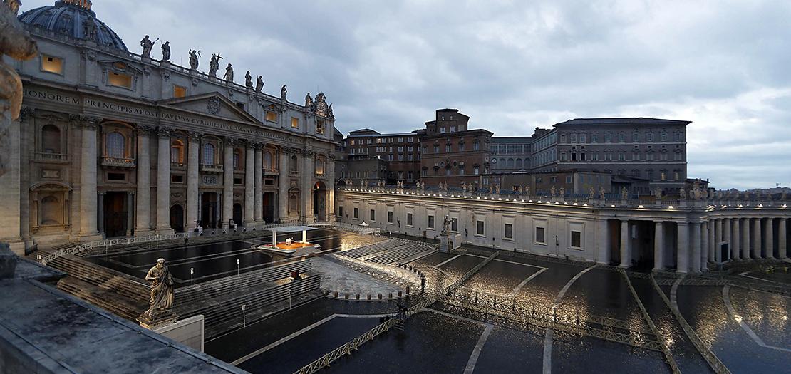 البابا فرنسيس يصلي وحيدًا من أجل شفاء العالم، 27 آذار 2020