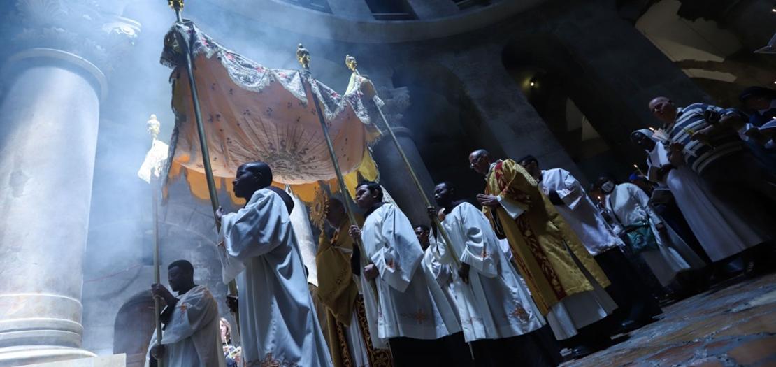 جانب من الاحتفال بعيد جسد الرب ودمه الأقدسين، في كنيسة القيامة (3 حزيران 2021، تصوير: مكتب إعلام البطريركية اللاتينية)