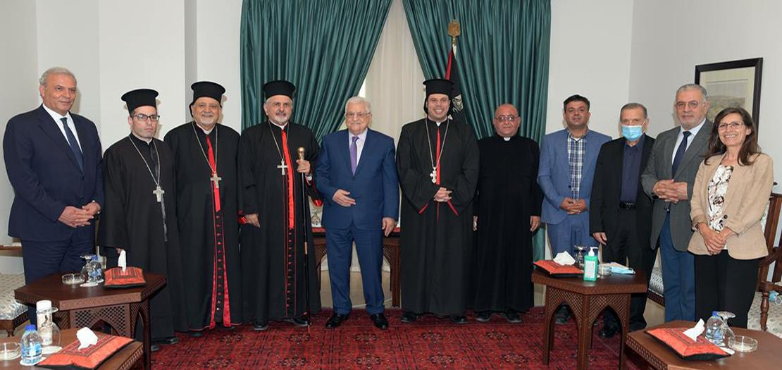 الرئيس الفلسطيني أثناء لقائه وفد كنيسة أنطاكية للسريان الكاثوليك (تصوير: ثائر غنايم)