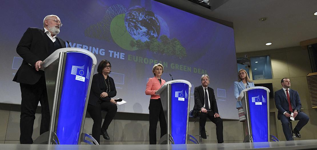 المفوضية الأوروبية قدمت 12 اقتراحا لخفض انبعاثات غازات الاحتباس الحراري في القارة بنسبة 55 بالمئة بحلول 2030