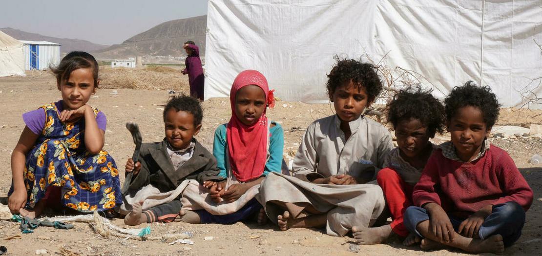 أطفال يمنيون في مخيم للنازحين في ضواحي مدينة مأرب شمال اليمن 