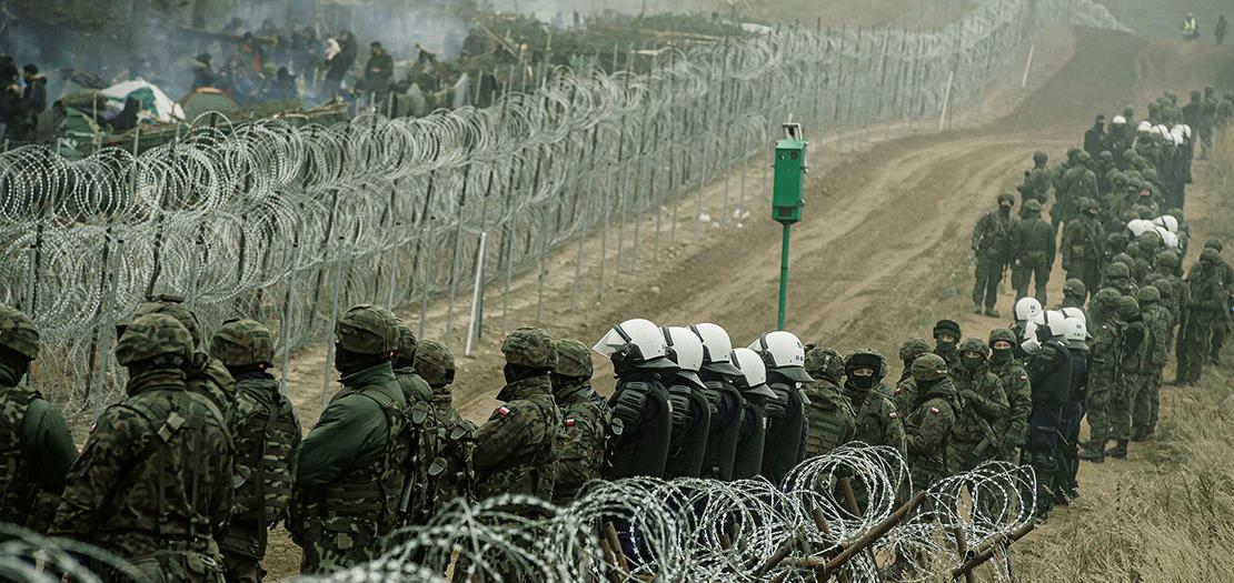 الشرطة البولندية تحرس الحدود مع بيلاروسيا من المهاجرين
