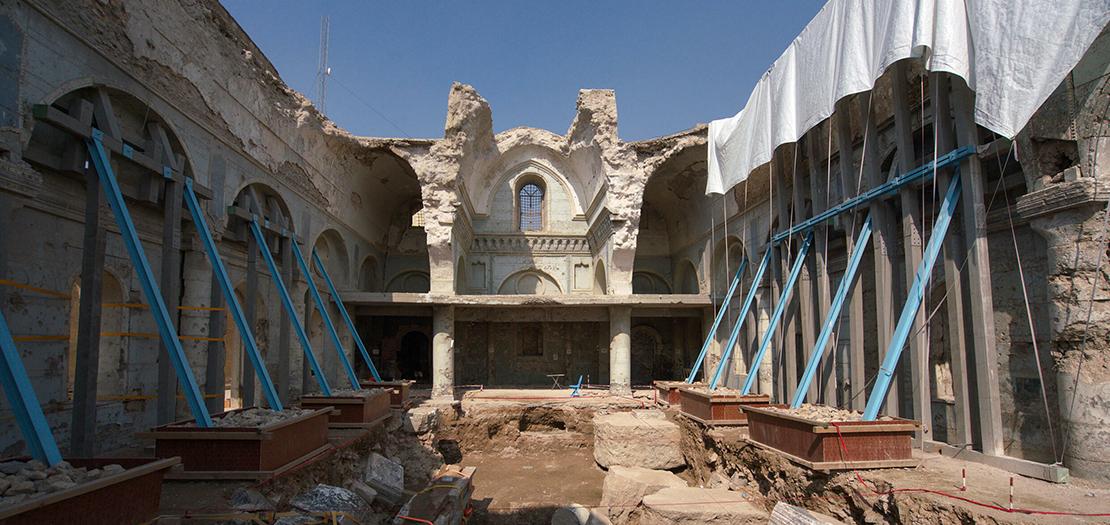 أعمال ترميم كنيسة في مدينة الموصل القديمة في شمال العراق، 23 شباط 2022