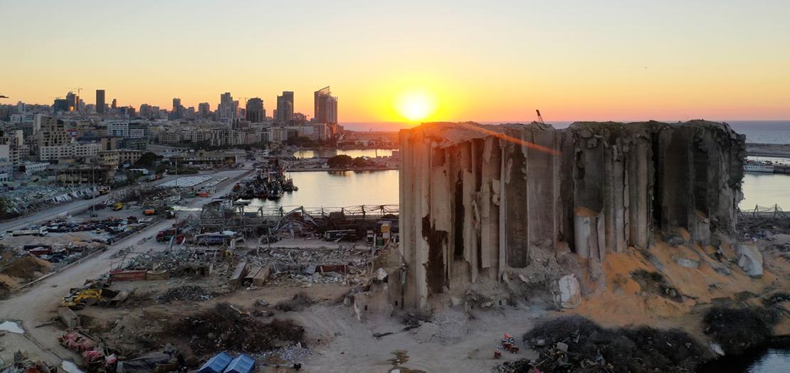 تسبب تخمر الحبوب إلى جانب ارتفاع درجات الحرارة في الصيف في اندلاع حرائق داخل إهراءات مرفأ بيروت التي تضررت بشدة جراء انفجار آب 2020