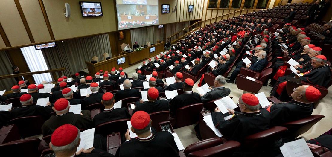 لقاء الكرادلة مع البابا فرنسيس لمناقشة الدستور الرسولي "أعلنوا البشارة" (صور: وسائل الإعلام الفاتيكانية)