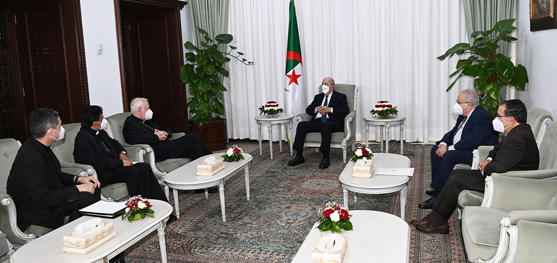 جانب من اللقاء مع الرئيس عبد المجيد تبون (تصوير: الرئاسة الجزائرية)