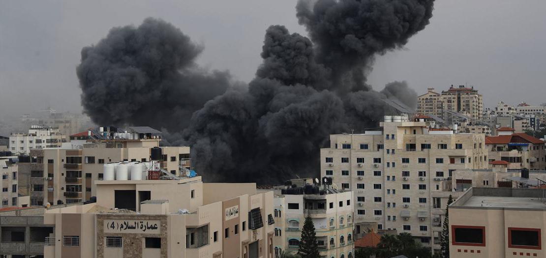 حي تل الهوى في مدينة غزة يتعرض لقصف صاروخي