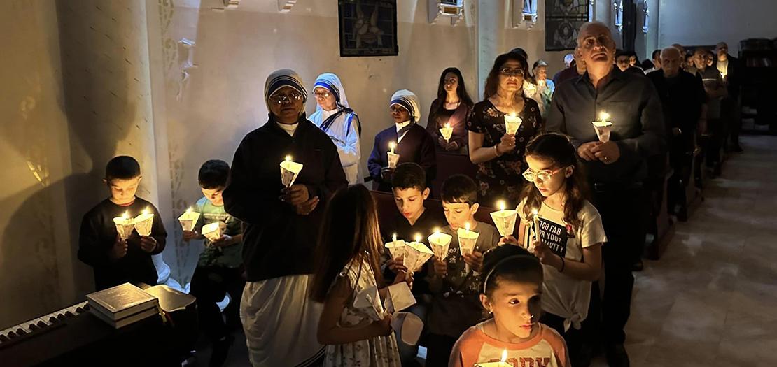 سبت النور في كنيسة العائلة المقدسة في غزة