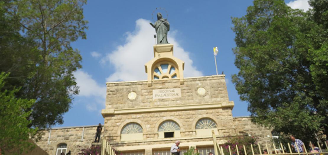 مَزارُ سُلطانَةِ فِلسطينَ في ديرِ رافات