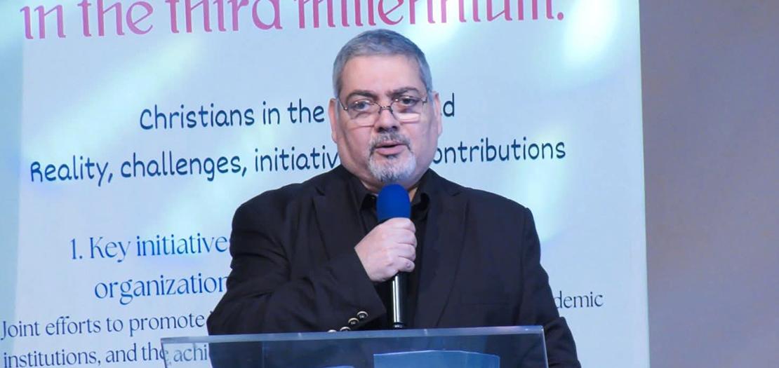 كاتب ومحلل سياسيّ