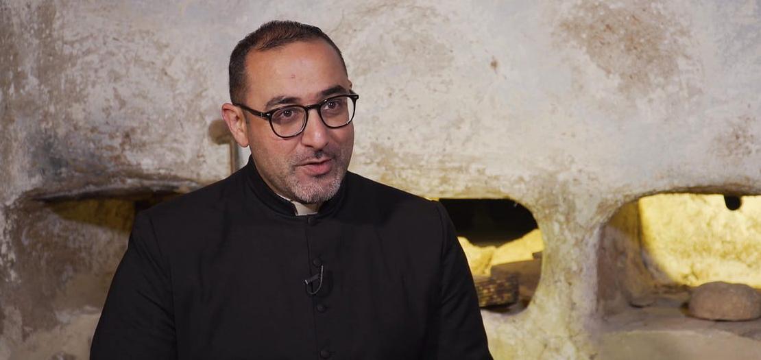 الأب بشار فواضله، كاهن رعية اللاتين في الطيبة